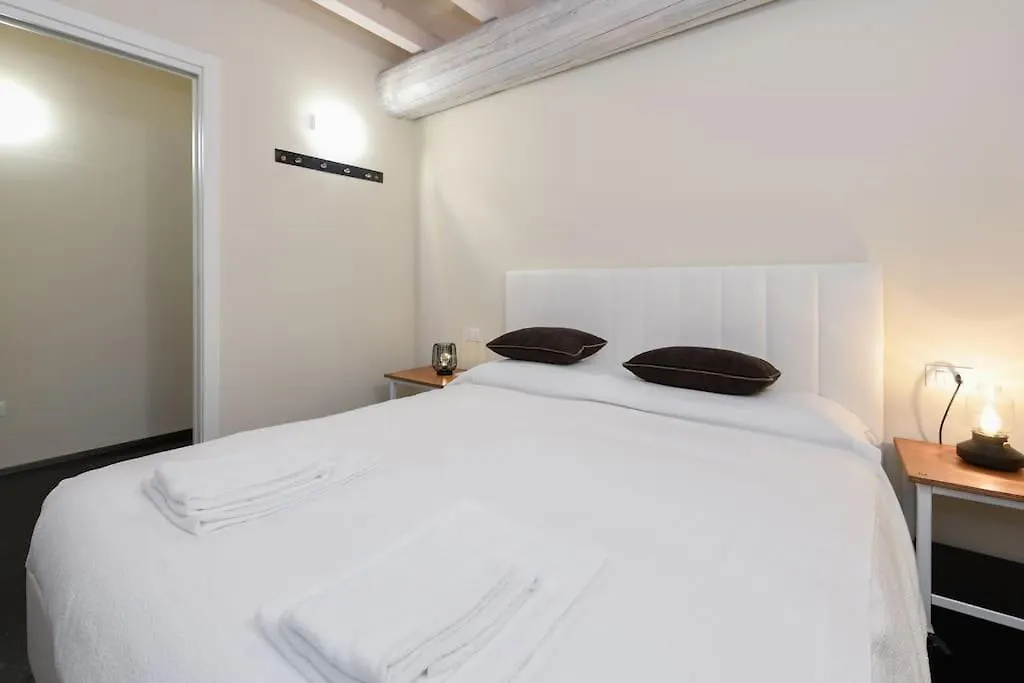 Tatil Evi Casa Margherita - New House In The Ancient Hamlet Salò